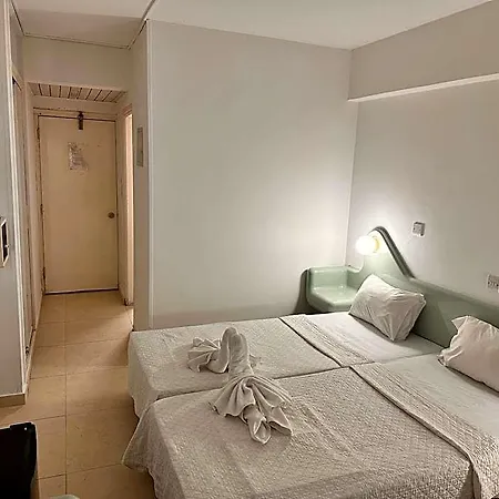 San Remo Hotel 2*
