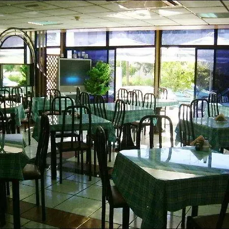 San Remo Hotel 2*